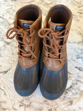 Sperry Port Faux Leather/Rubber Boots Brown and Navy. Size Men’s 6M, Women’s 7.5